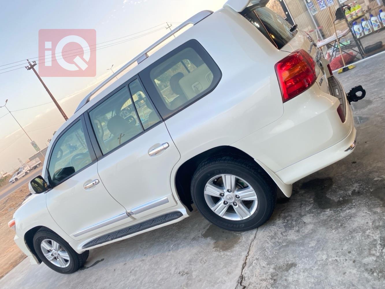 تويوتا لاندكروزر